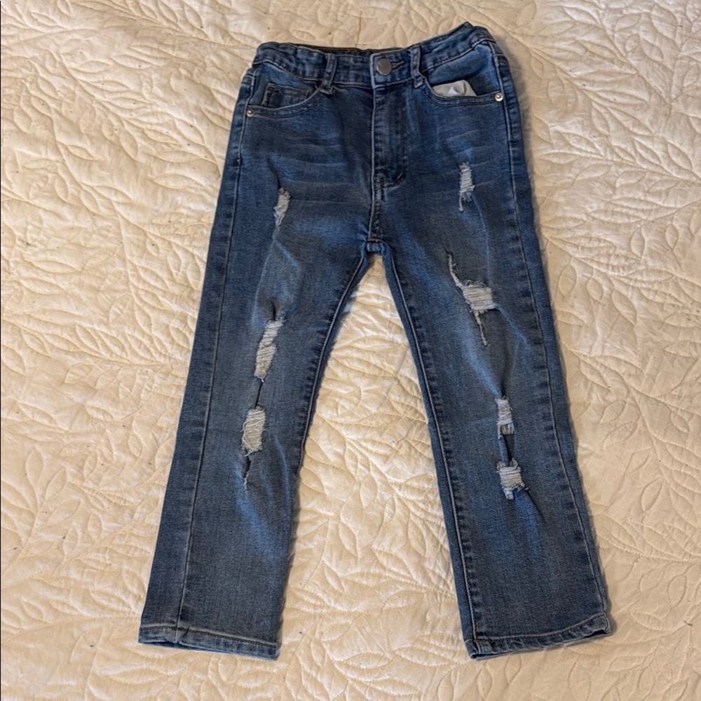 Blue Distressed Jeans with Frayed Hem